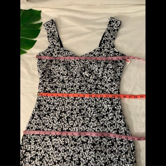 NEW $475 Nicole Miller Silk‎ Floral Print Midi Dress in Black/White [SZ 6 ] - Picture 2 of 8